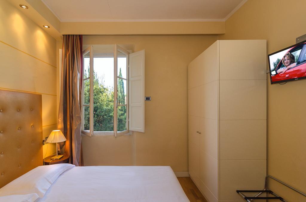Hotel Novecento Pisa Exterior photo