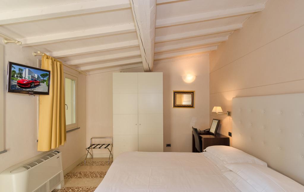 Hotel Novecento Pisa Exterior photo