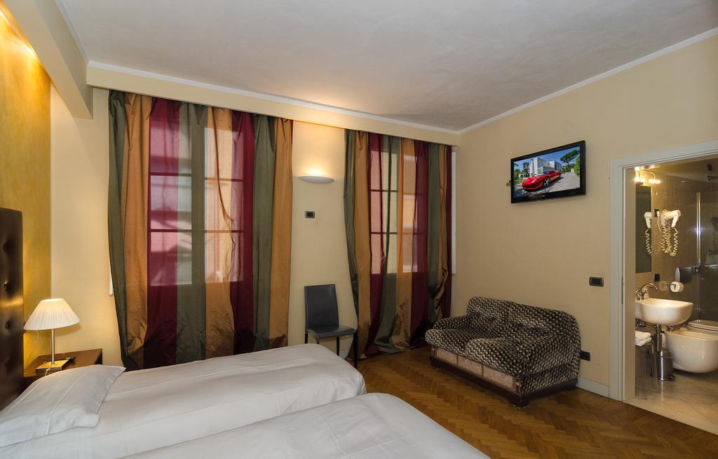 Hotel Novecento Pisa Exterior photo