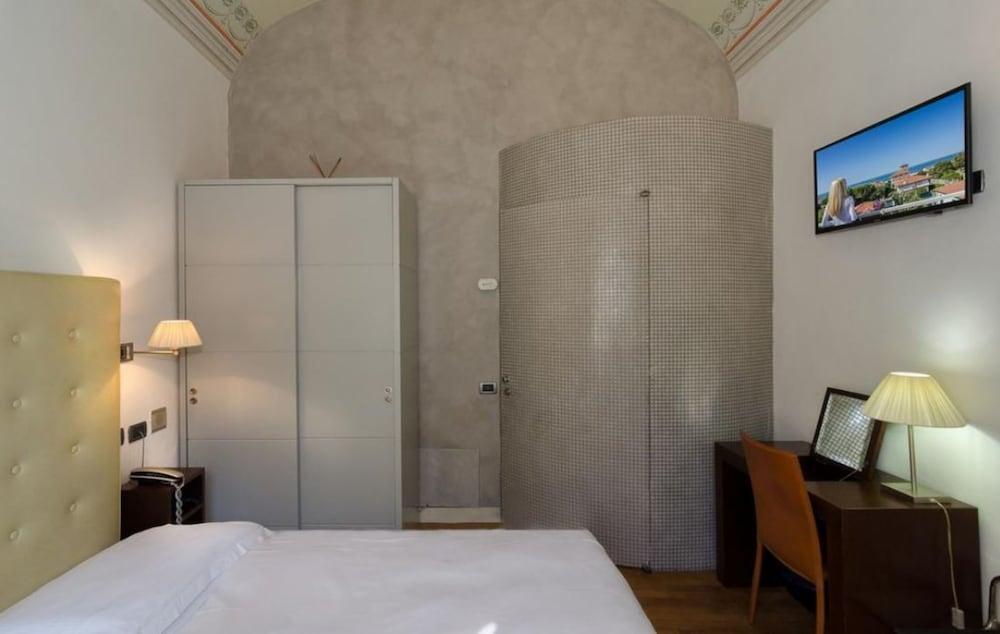 Hotel Novecento Pisa Exterior photo