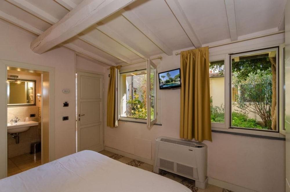 Hotel Novecento Pisa Exterior photo